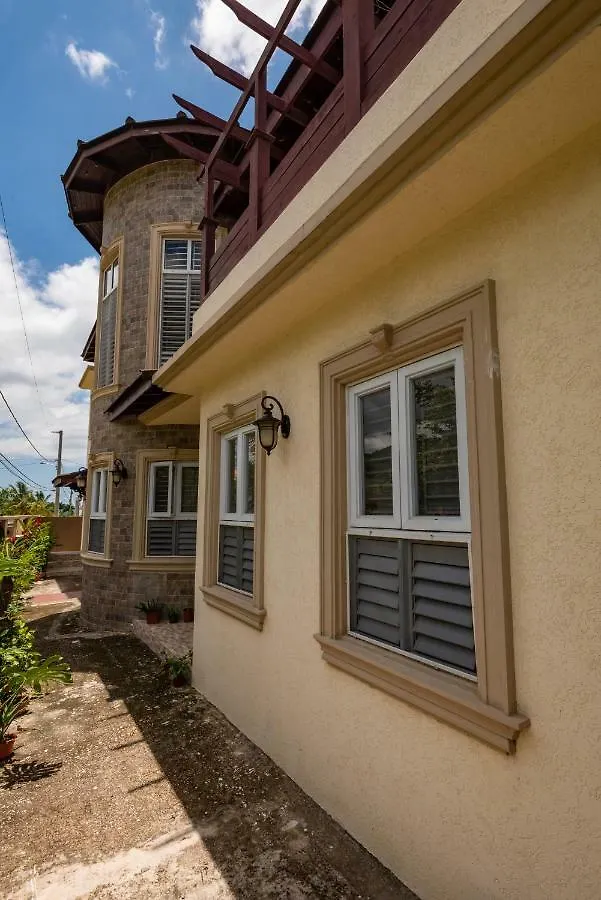 Luxury Bogue Village Duplex Apartment Montego Bay